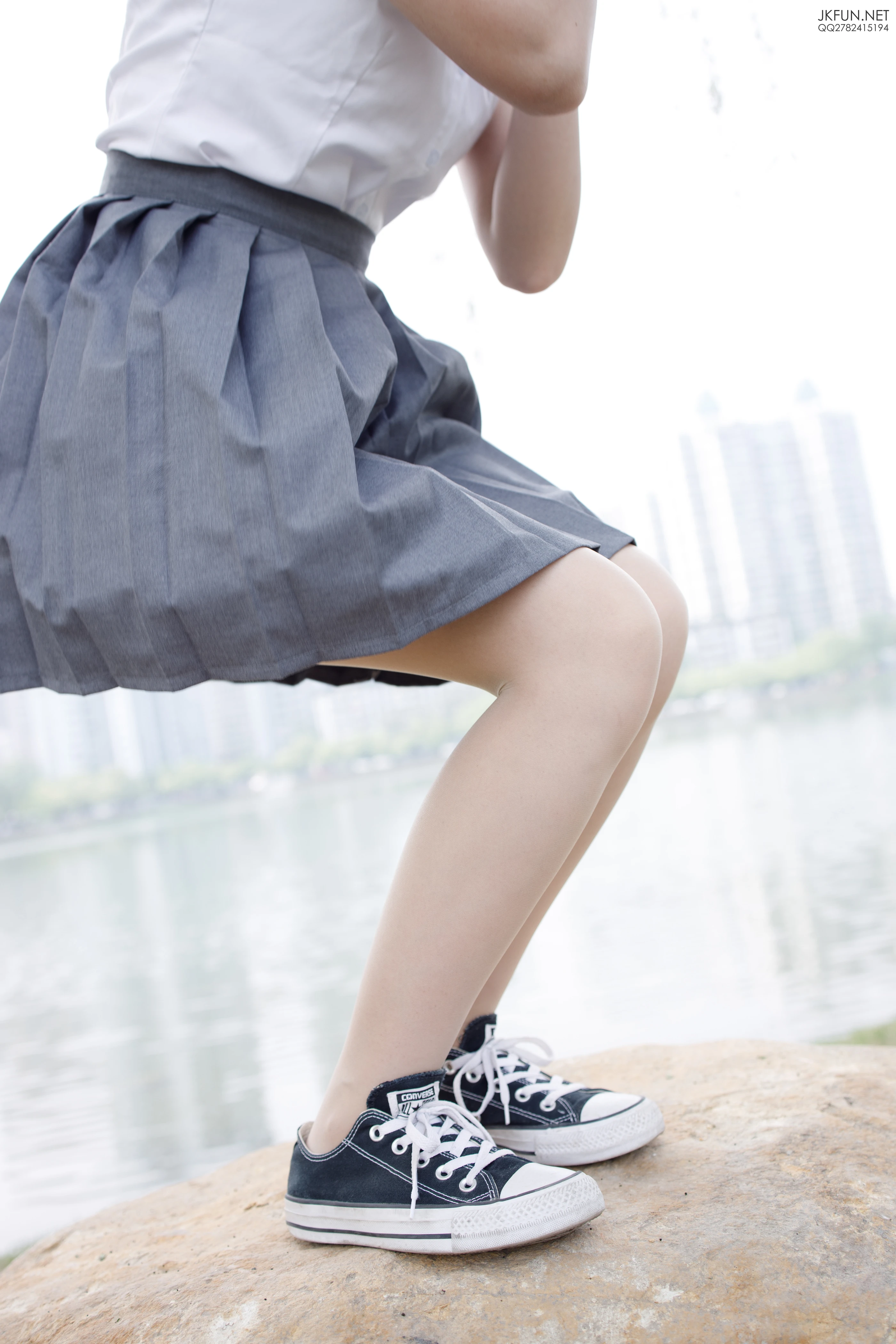 森萝财团 [JKFUN-005] 卉子 10D肉丝 [116P 1V]插图4